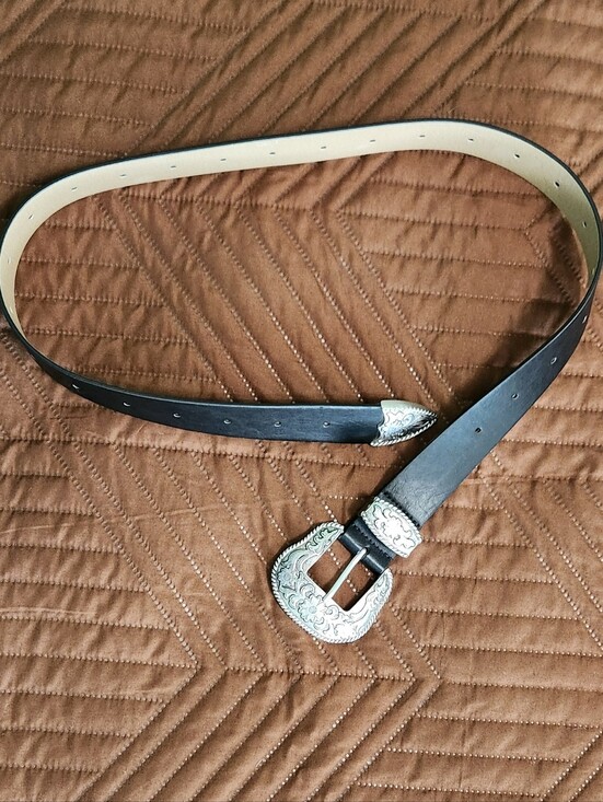 New York & Company Accessories - New York & Company Black and Silver Faux Leather Belt, Sz L/XL, Good Condition